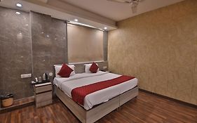 Hotel Aravali Residency Near Ilbs, Vasant Kunj